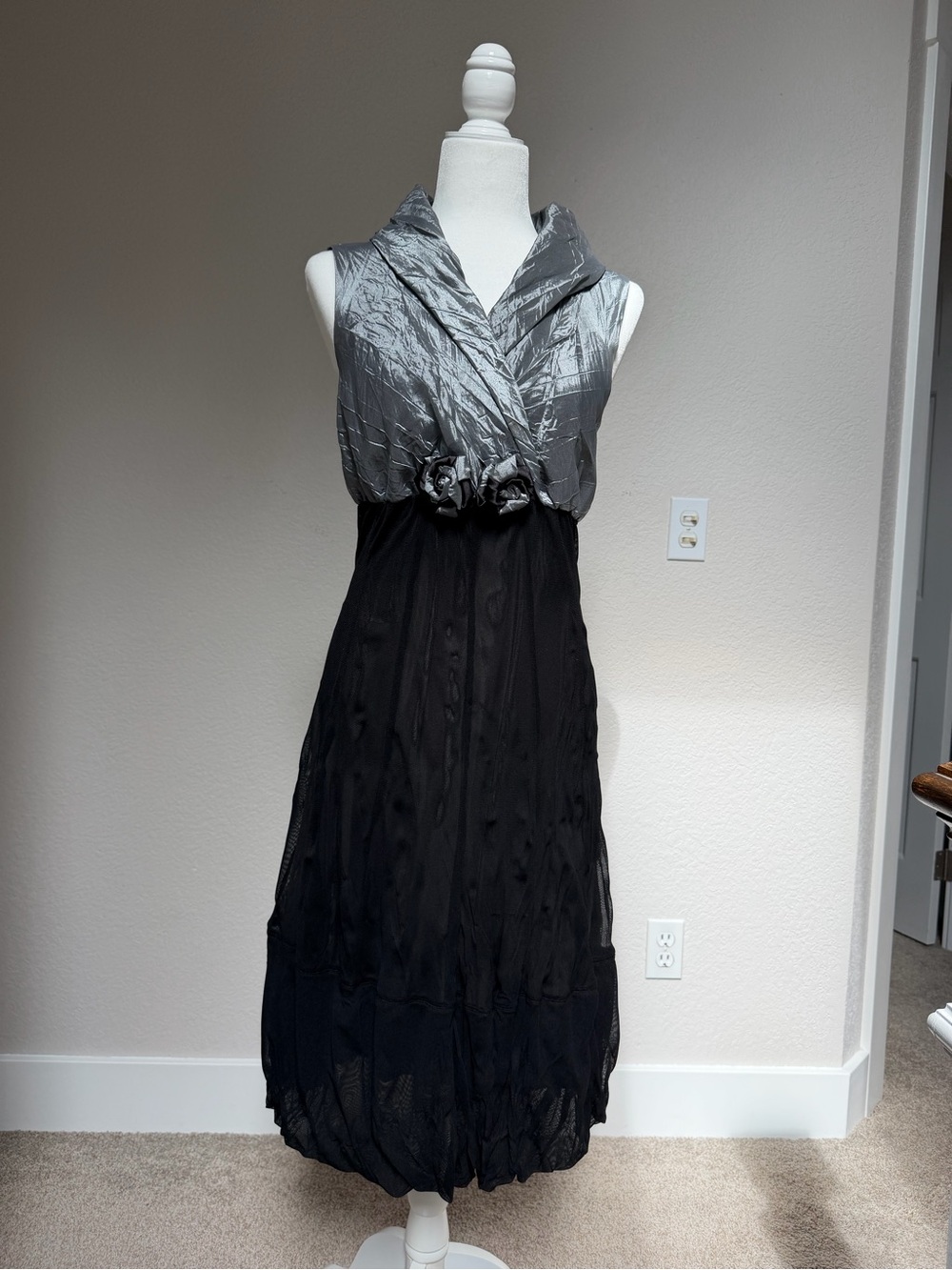 Sleeveless Two-Tone Black and Silver Cocktail Dress